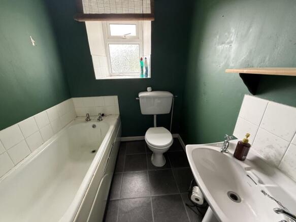 2 bed Terraced for sale Image 6