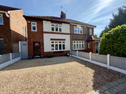 Wollaton Road, Beeston, NG9