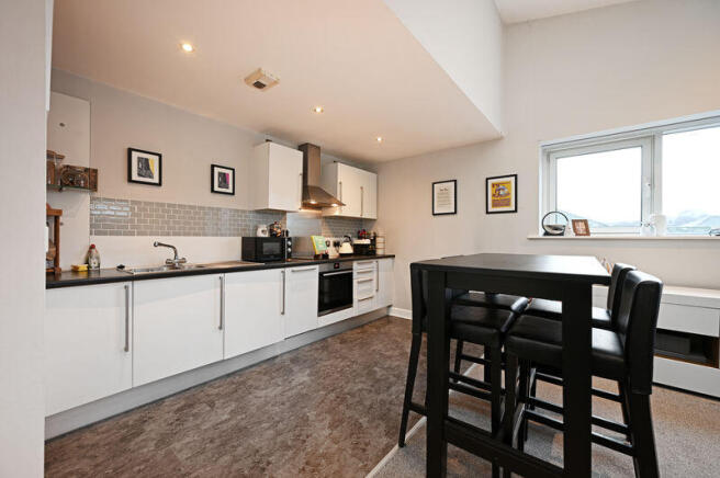 Kitchen / Dining