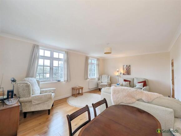 Sitting/Dining Room