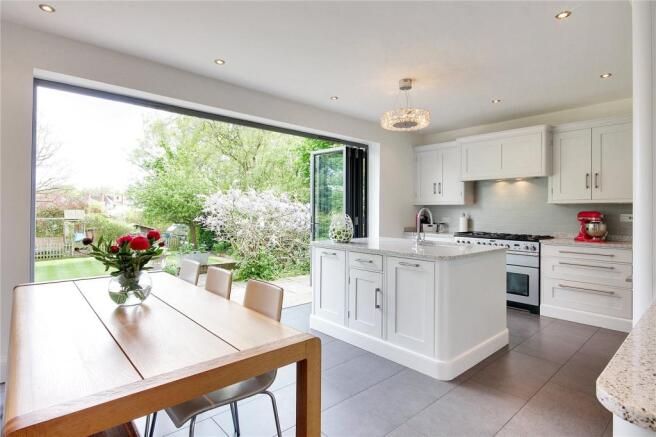 Kitchen/Breakfast Rm