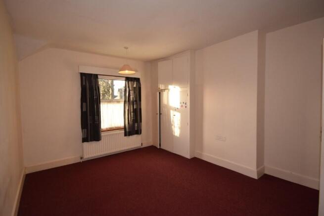 BEDROOM 2