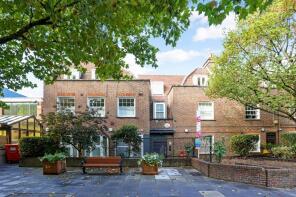 Flat 12, 1331 Walsingham House, High Road, Whetstone, London N20 9HR