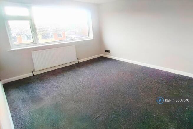 3 bed Semi-Detached to rent Image 8
