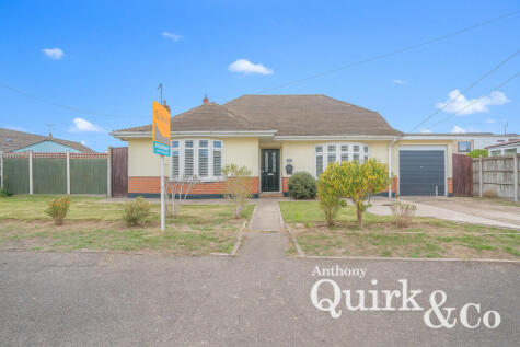 Laars Avenue, Canvey Island, SS8