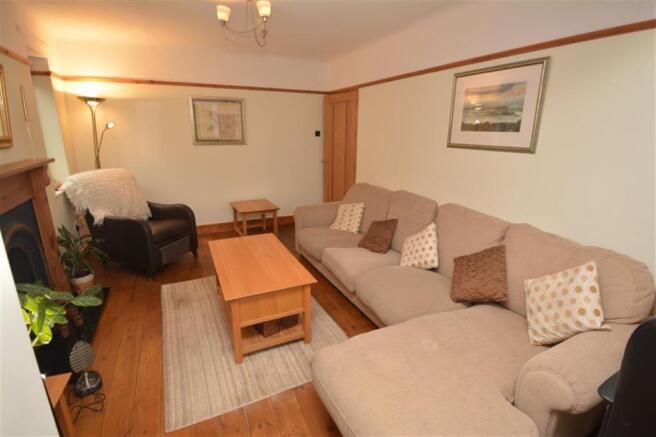 SITTING ROOM
