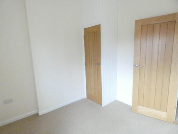 2nd Bedroom conti...
