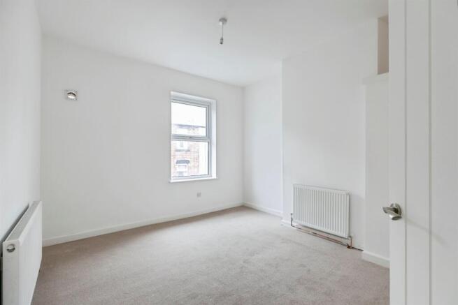 2 bed Terraced for sale Image 10
