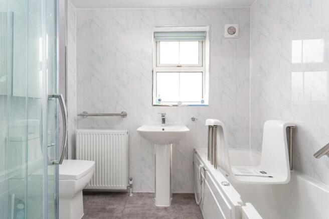 3 bed House for sale Image 7