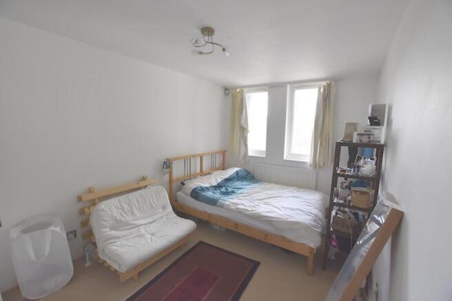 bed1.jpg