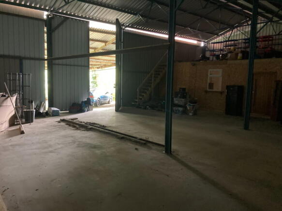 Photo 3