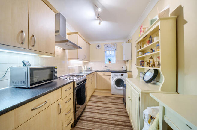 1401395-20-696e45...