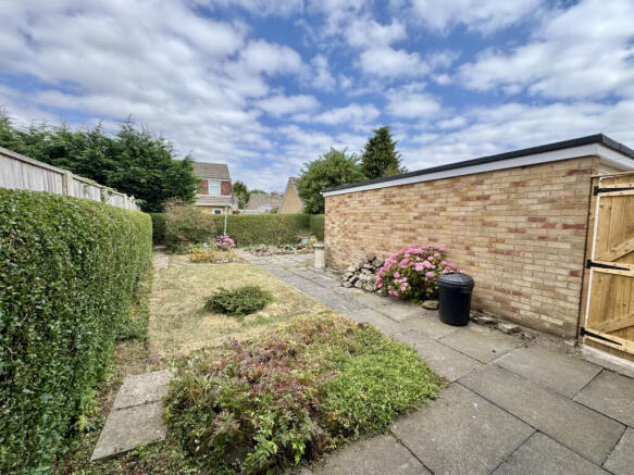 3 bed Semi-Detached for sale Image 10