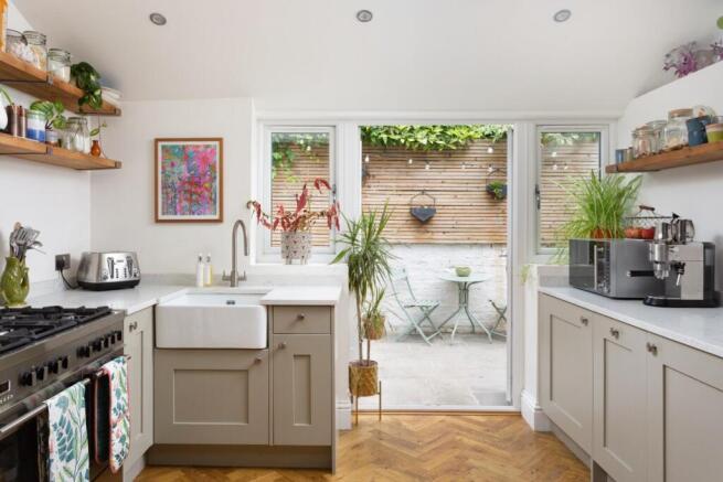 2 bed Semi-Detached for sale Image 9