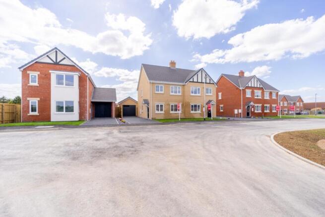 street scene 24 25 26