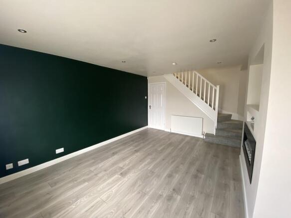 2 bed Town House to rent Image 8