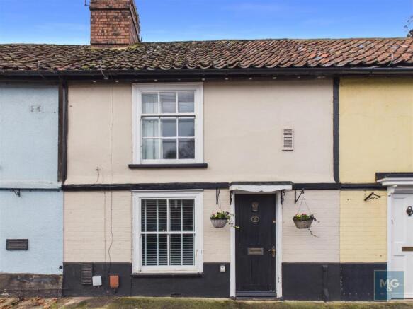 2-bed house on Barn Lane, Bury St. Edmunds, £240,000