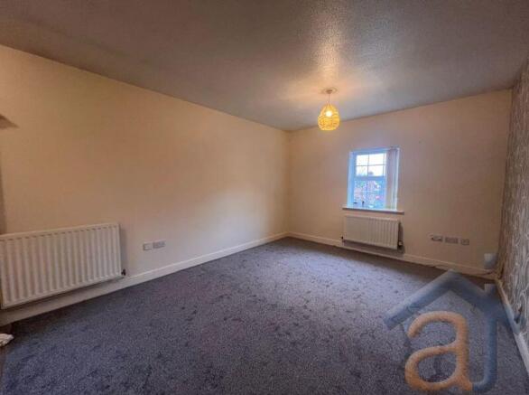 Living Room - Photo 2