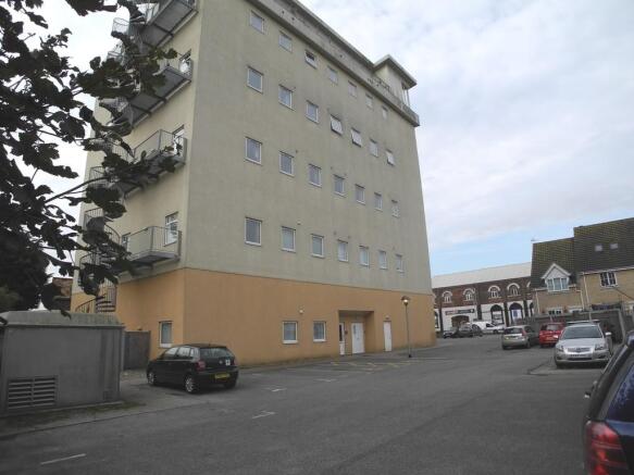 Photo 9