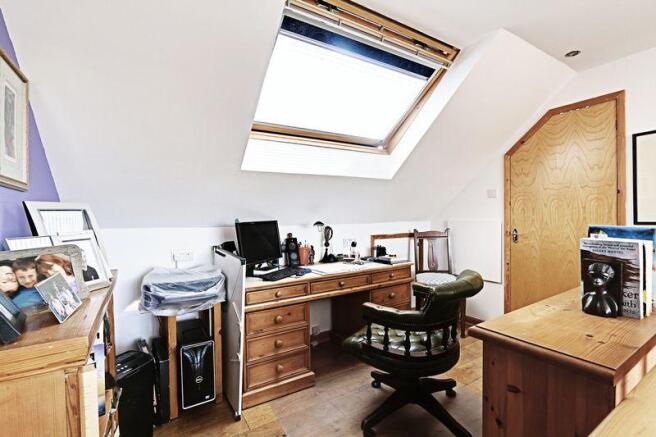 Photo 10