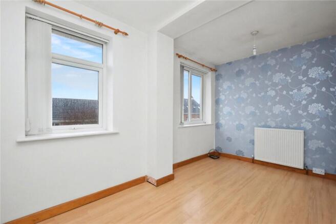 3 bed Semi-Detached for sale Image 6