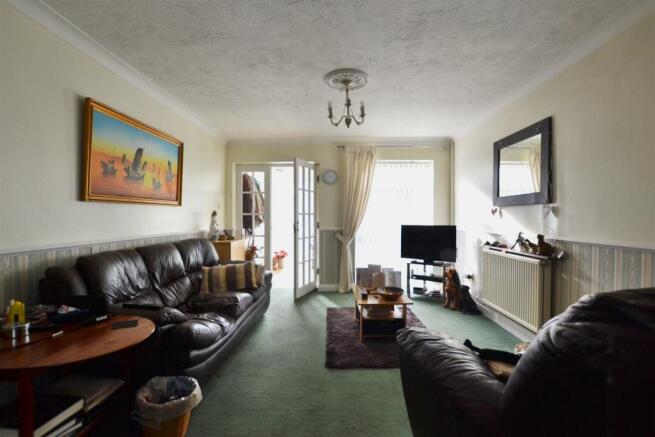 Livingroom.JPG