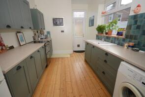 52, Vespasian Avenue, South Shields NE33 2EL