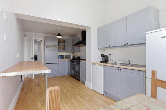 3 bed Detached for sale Image 6