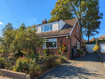 3 Cornwall Crescent, Bailiff Bridge, Brighouse, HD6 4DS
