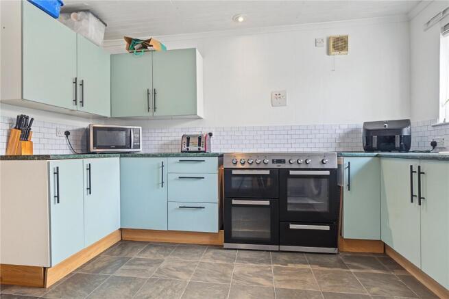 Islandsmead, Swindon, Wiltshire, SN3 photo 3