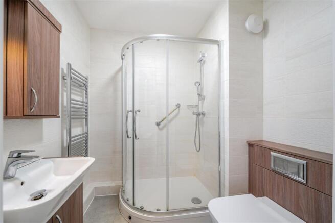 1 bed Retirement Property for sale Image 7