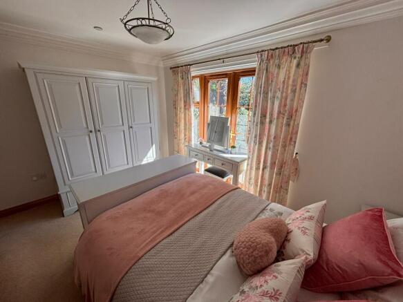 3 bed Detached Bungalow for sale Image 11