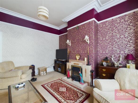 3 bed Semi-Detached for sale Image 6