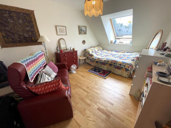 Bedroom 1a.JPG