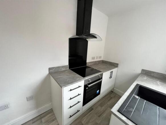 kitchen1.jpg