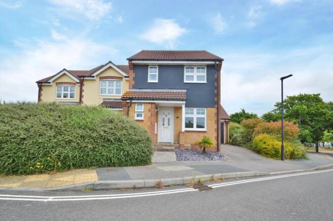 7 Hazel Close