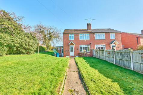 1 Woodlands Close, Stone, Staffs, Staffordshire ST15 0DX