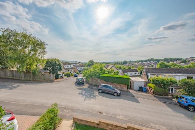 3 bed Semi-Detached for sale Image 11