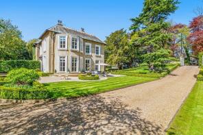 East Wing, Gledhow House, Gledhow Lane, Gledhow, Leeds LS8 1PG