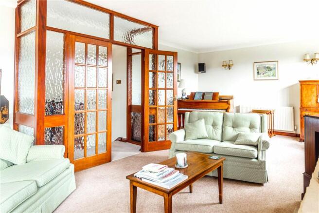 Sitting/Dining Room
