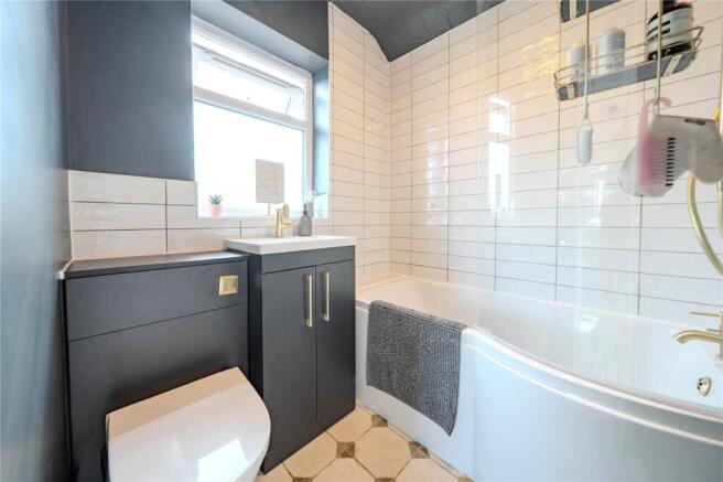 3 bed Semi-Detached for sale Image 10
