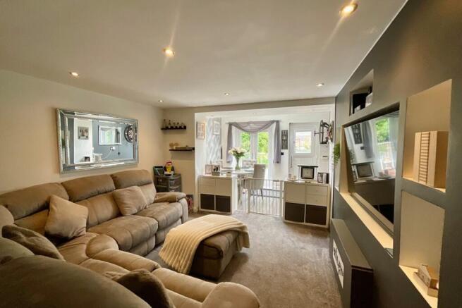 Handsworth Road, Sheffield, S13 9BN photo 4