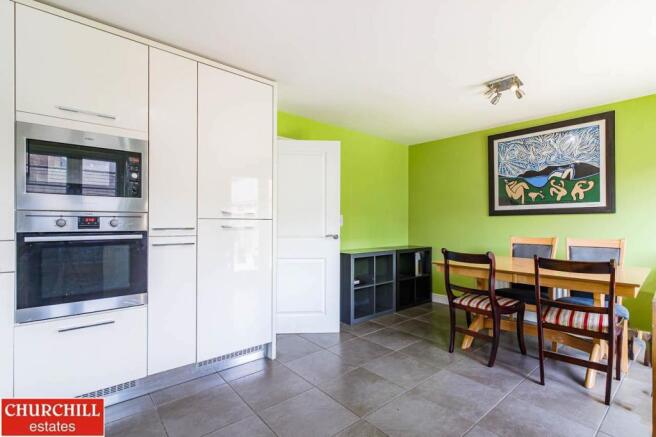 kitchen3.jpg