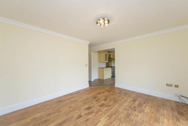 10WestwoodClose_019.jpg