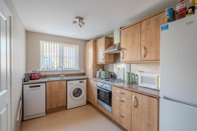 27 Thorncliffe Rd-7.jpg