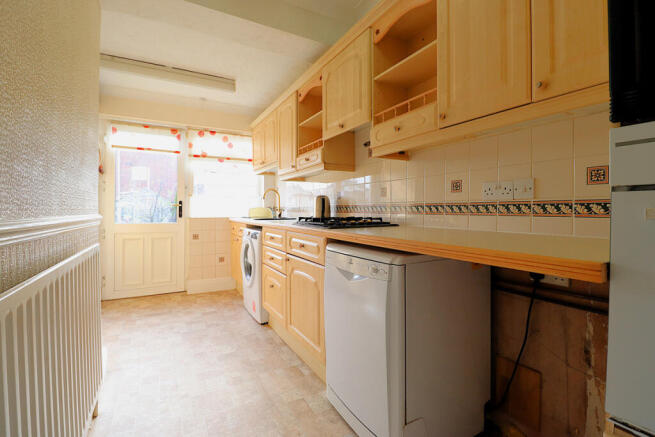 3 bed Semi-Detached for sale Image 9