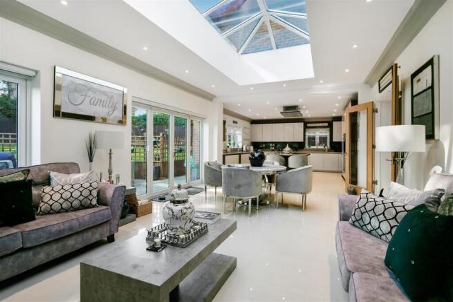 KENMORE CLOSE, 1-8.jpg