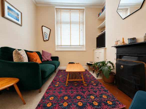 Living room (2)