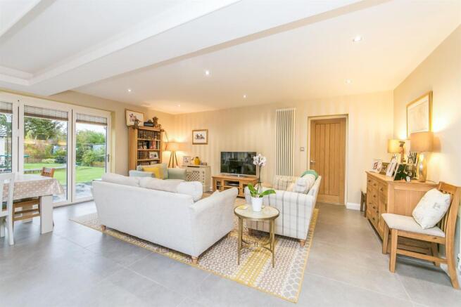 Living / Dining / Kitchen