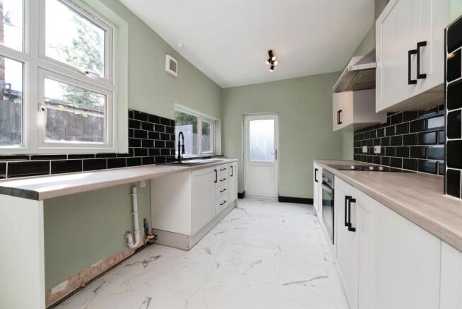 4 bed End of Terrace for sale Image 8